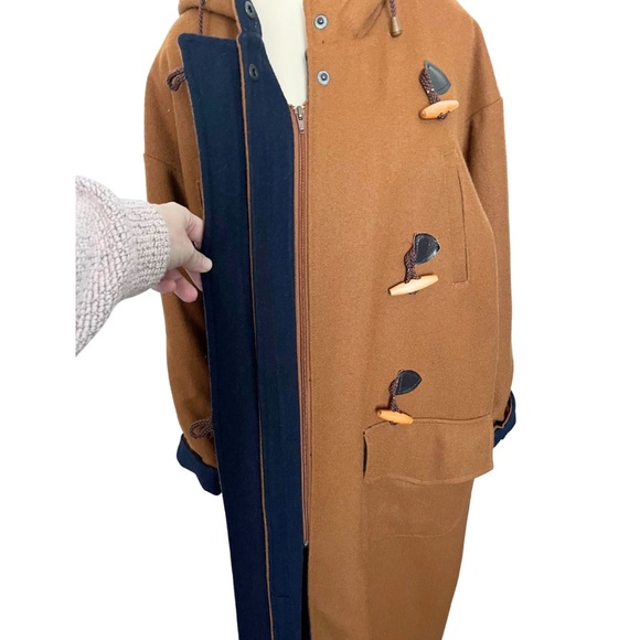 Vintage 1980s 90s Stephanie Mathews Camel Brown and Navy Wool Toggle Coat // S - Picture 3 of 10